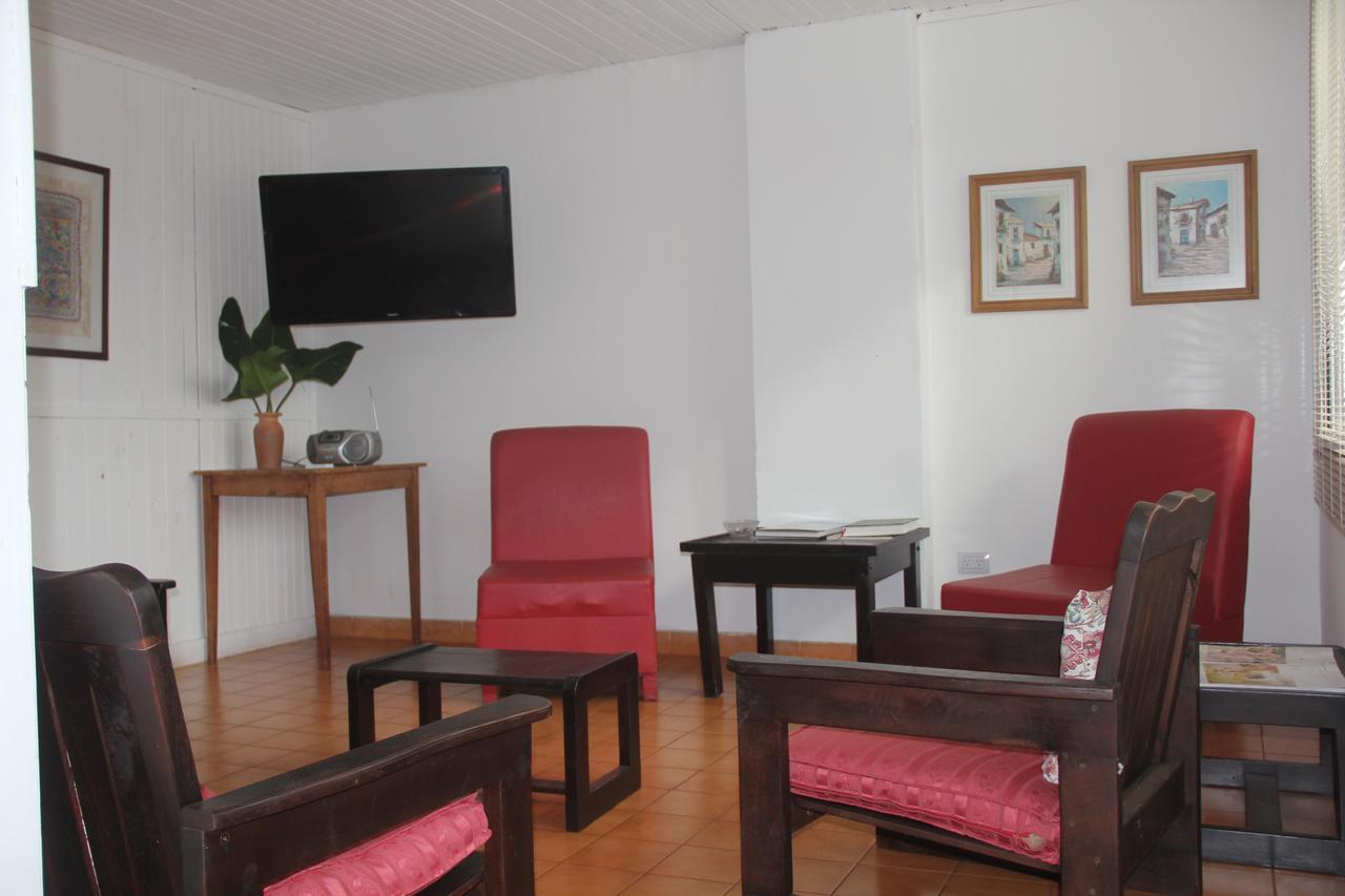 Hotel Vuelta Del Ombu Gobernador Virasora Extérieur photo