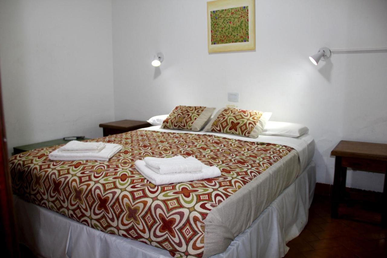 Hotel Vuelta Del Ombu Gobernador Virasora Extérieur photo